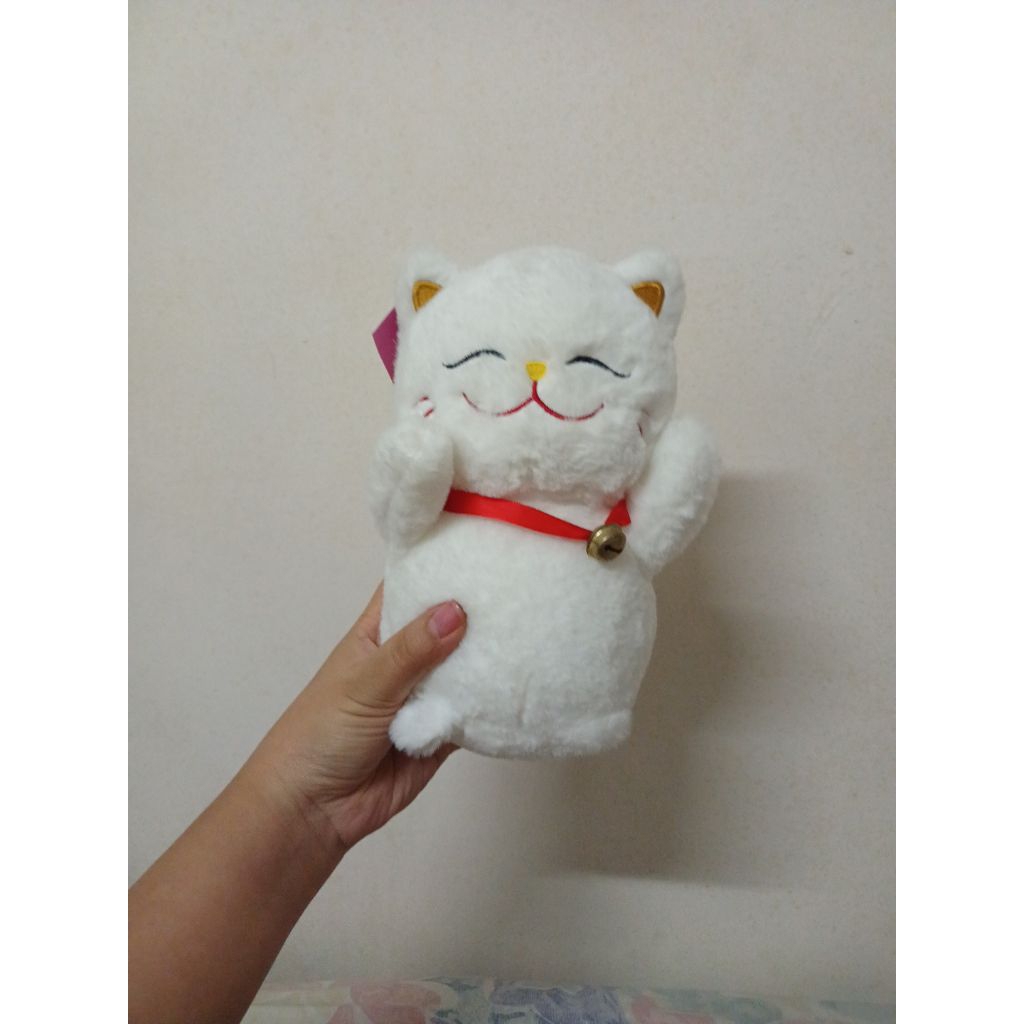 BONEKA KUCING PUTIH