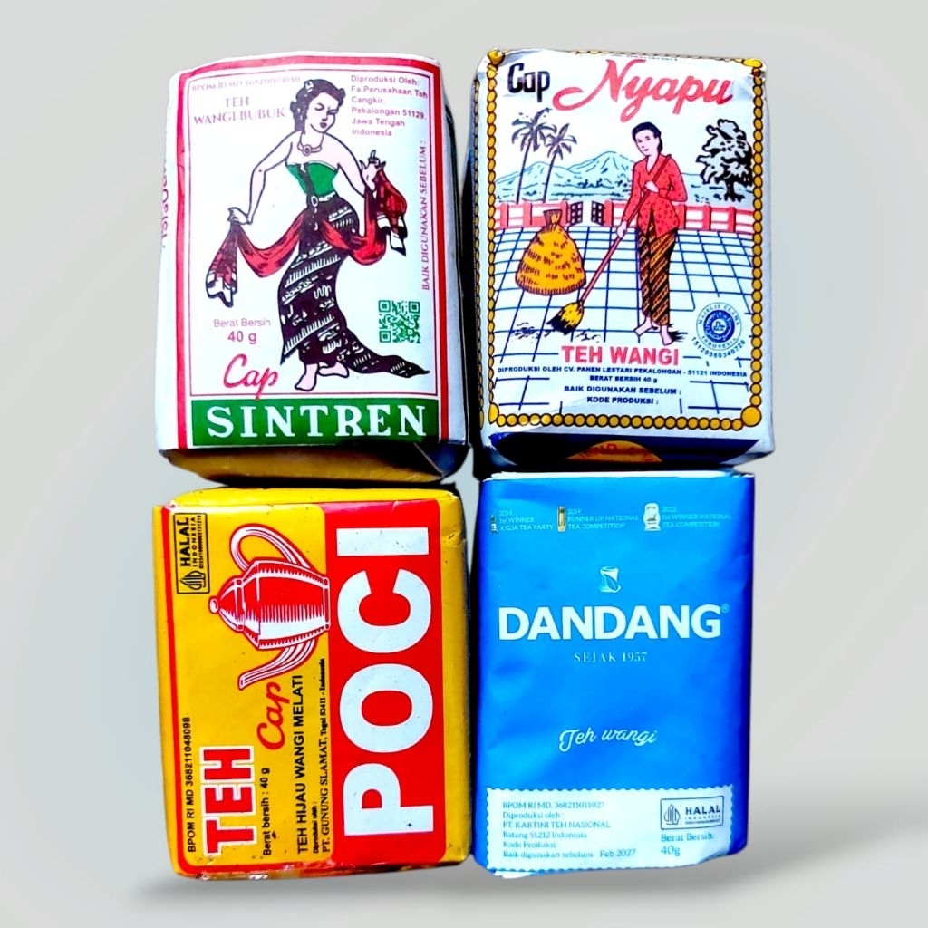 

Racikan teh sintren, nyapu, dandang BIRU, poci KUNING