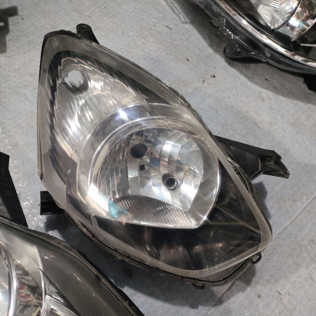 Headlamp Lampu Depan Toyota Agya Ayla 2012 2013 2014 2015 Original