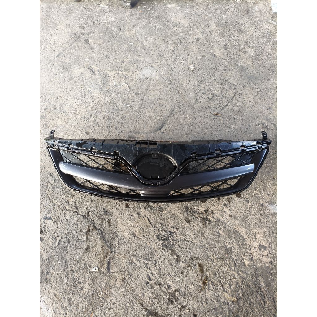 grill grile gril Toyota Corolla Altis 2012 original