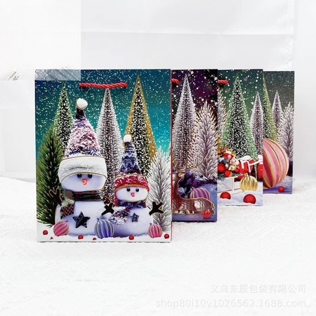 

PAPERBAG NATAL MEDIUM : P 23 x T 18 x T10 cm BUNGKUS HADIAH NATAL