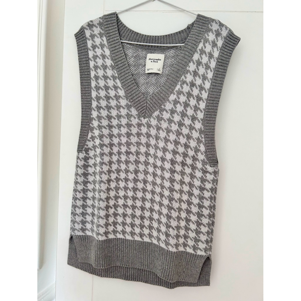 Preloved Abercrombie & Fitch Long Vest in Grey