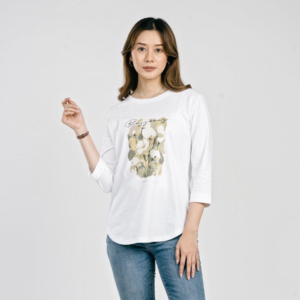 C2 Linsty White T-Shirt Wanita
