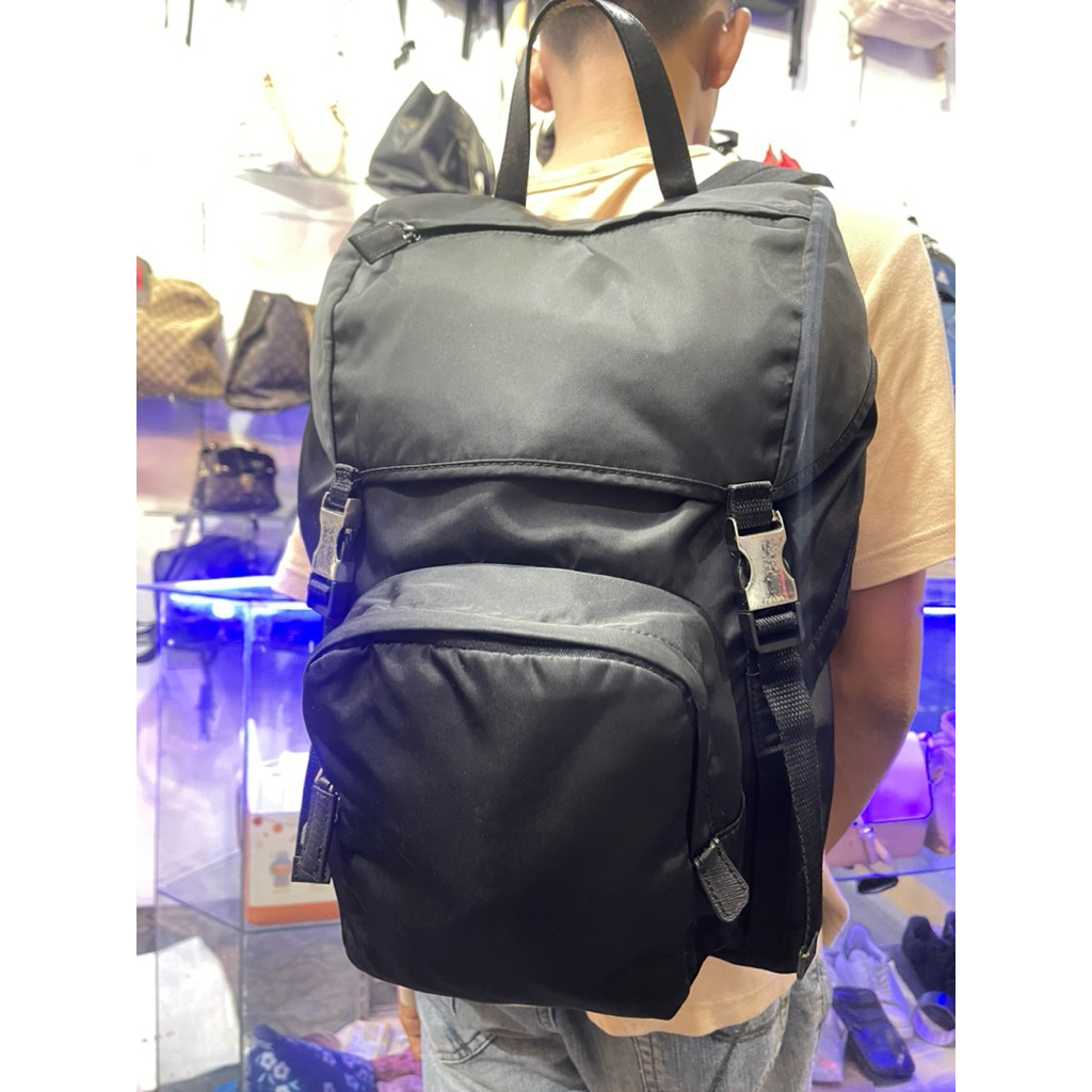 preloved backpack prada