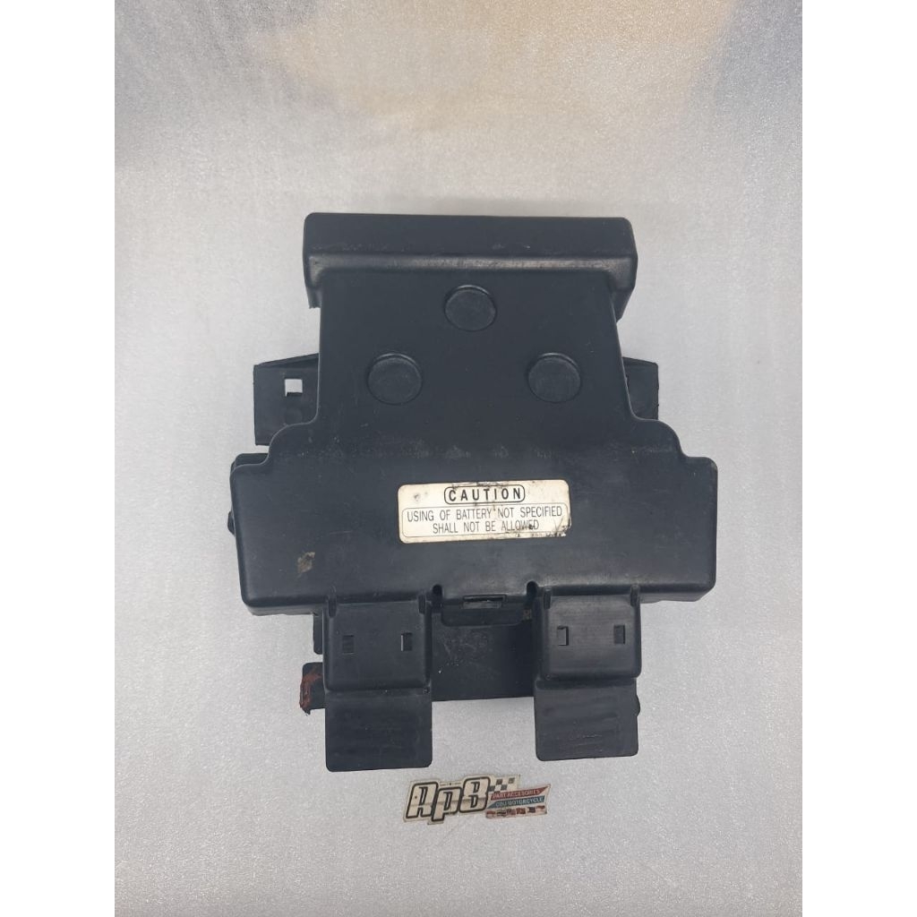 Cover tutup wadah aki box sonic 125