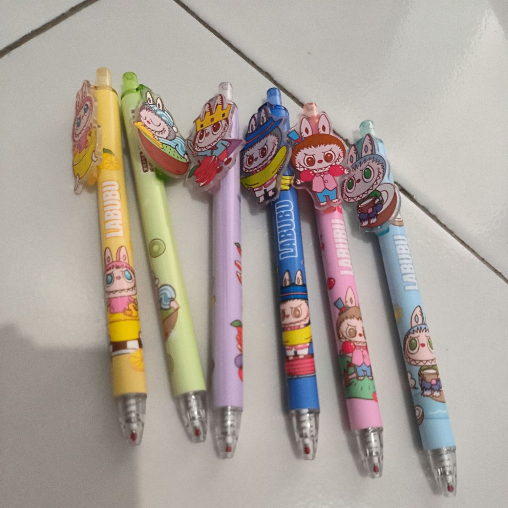 

pulpen labubu