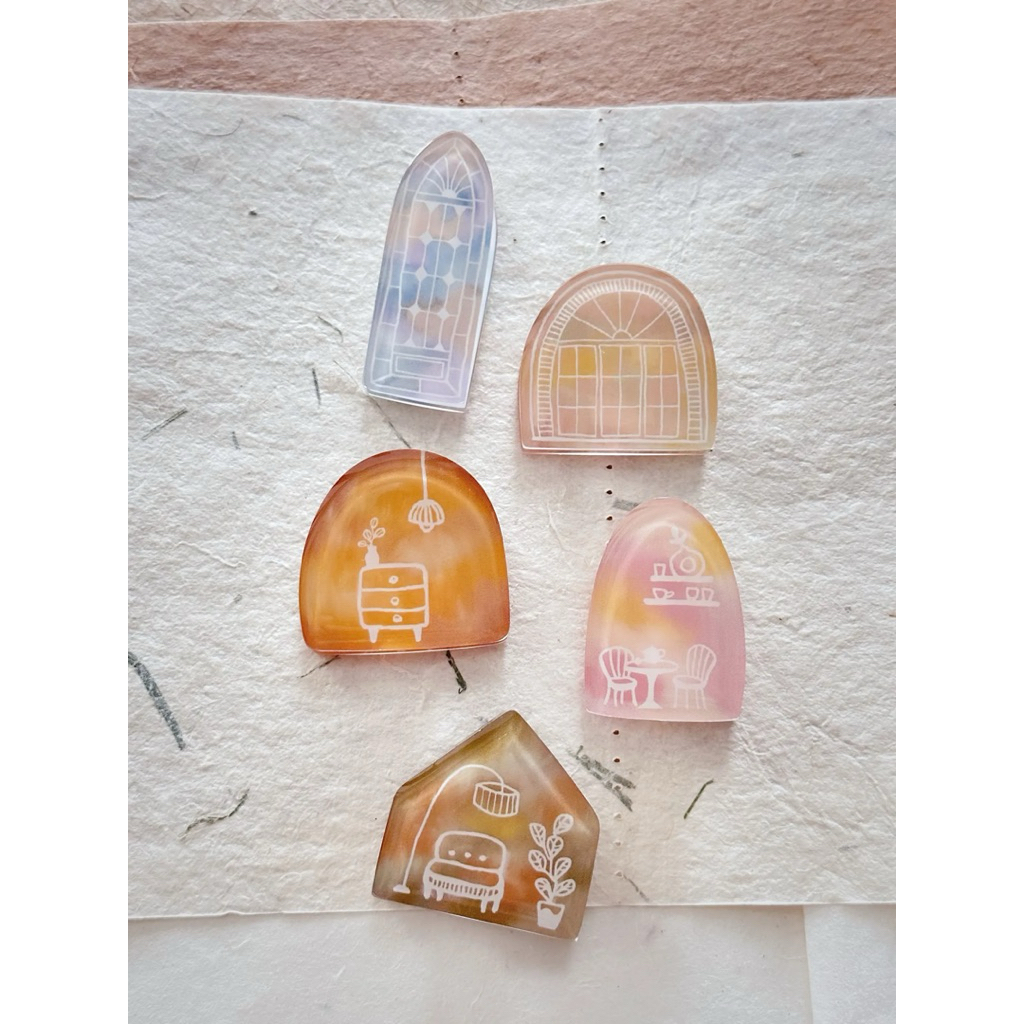 

Nove Tiny Things Journal Clip