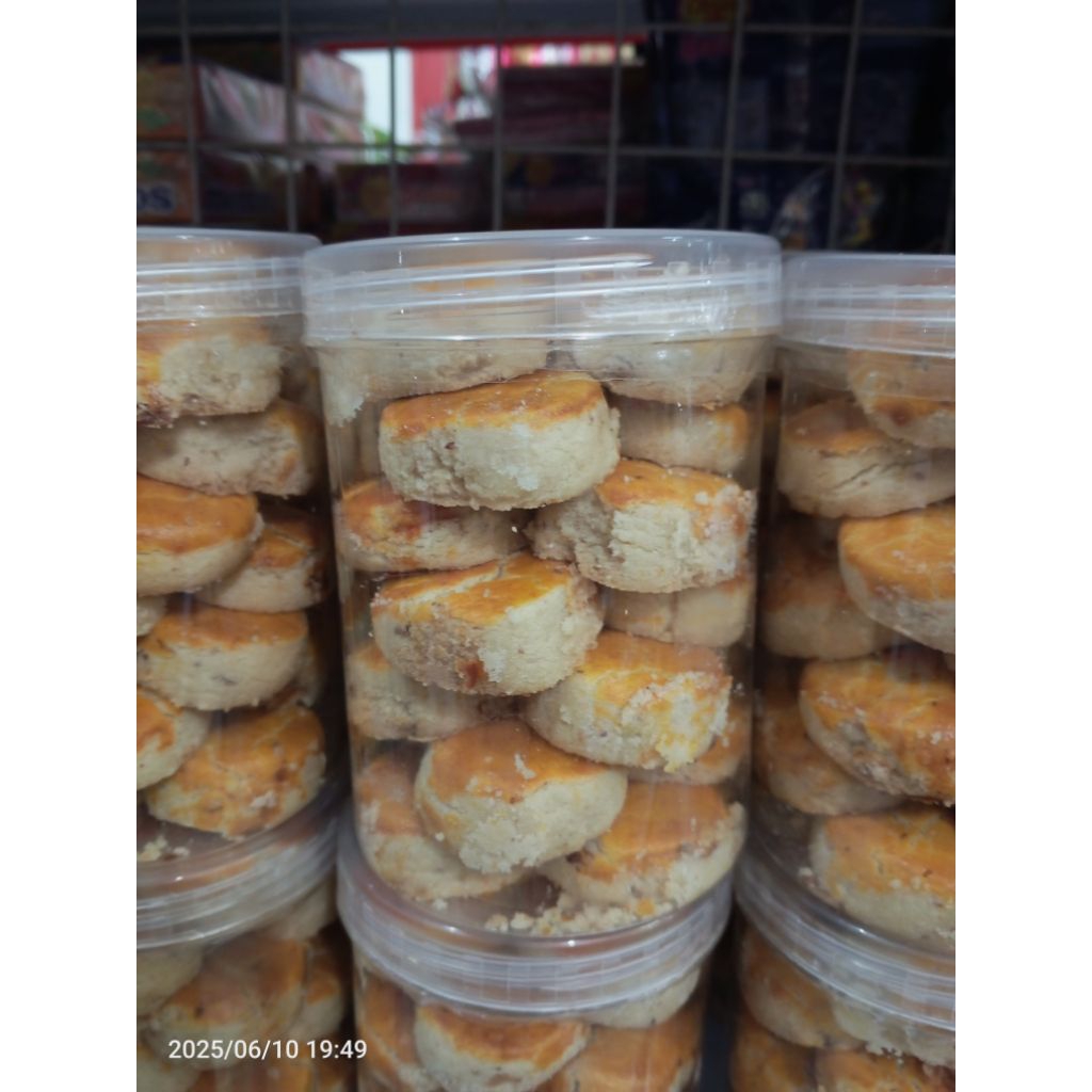 

KUE KACANG TOPLES 400 Gram
