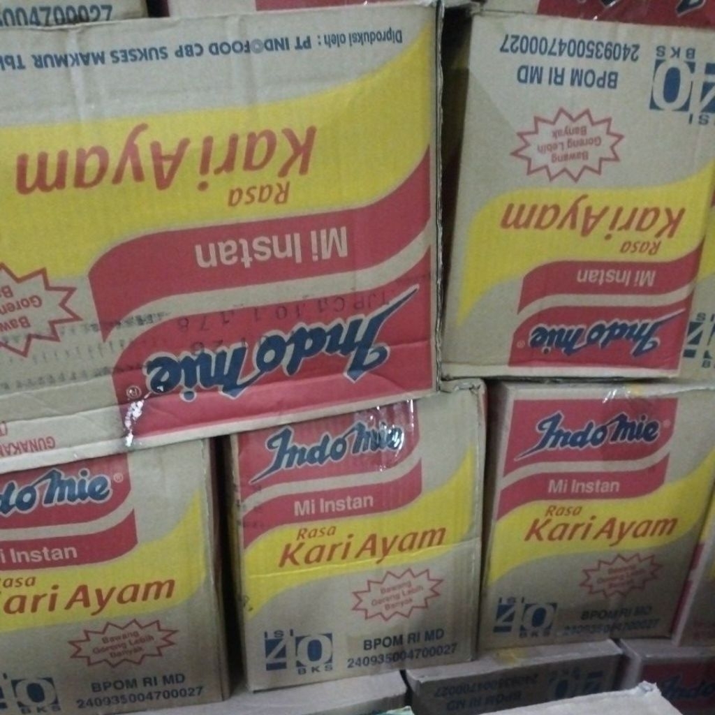 

Indomie kari ayam 1 dus isi 40