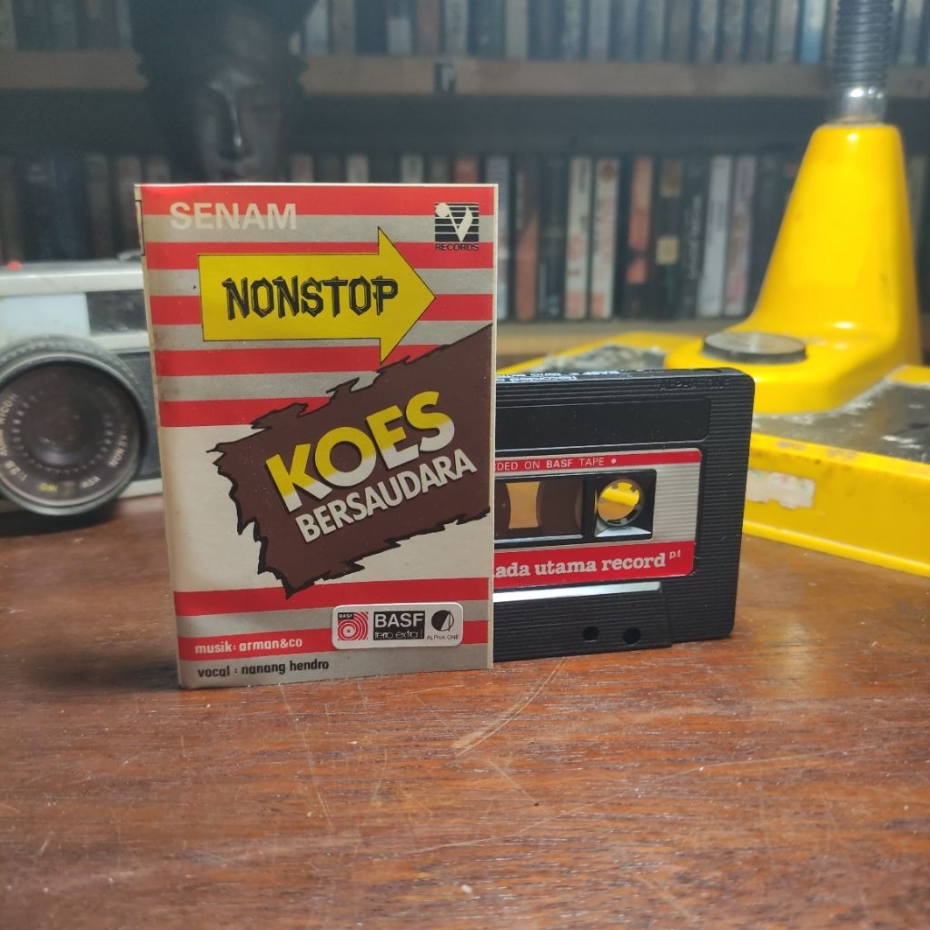 Kaset Pita Nonstop Koes Bersaudara