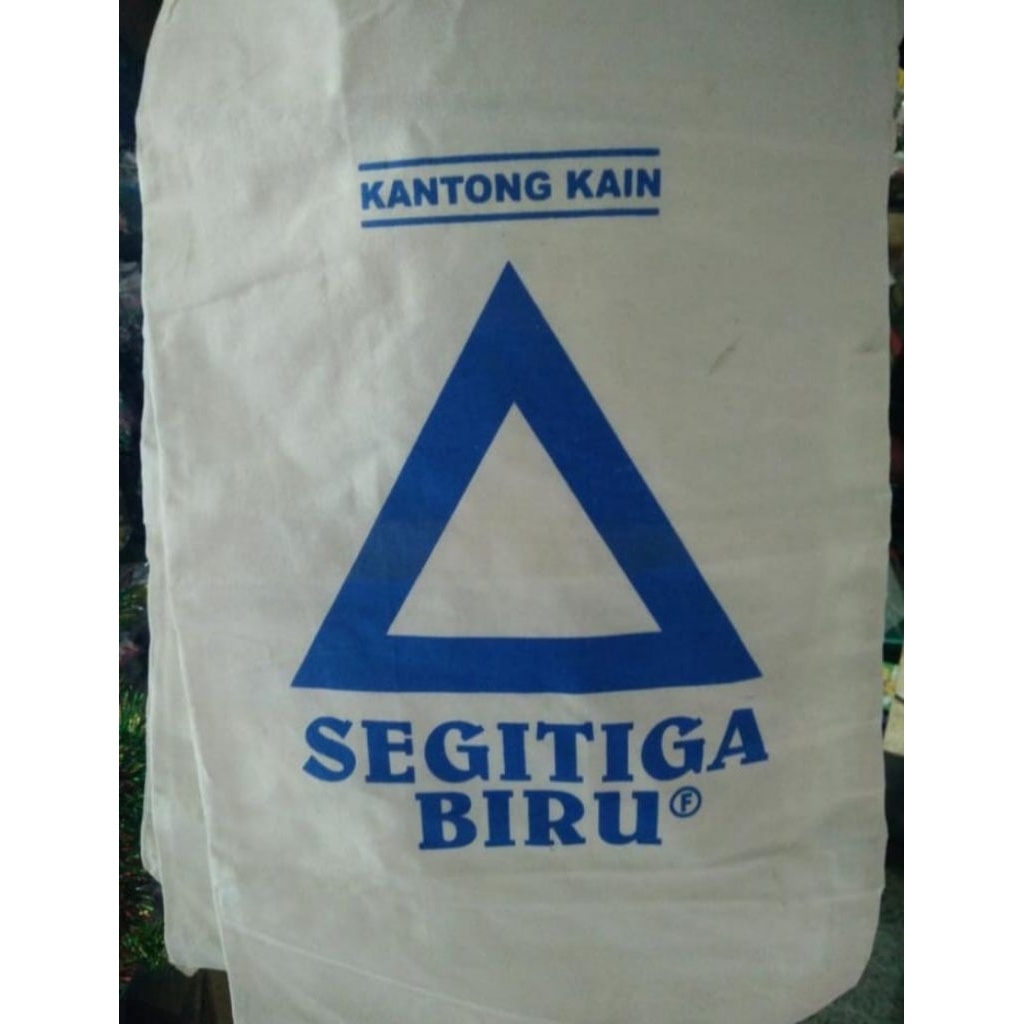 

karung terigu Segitiga Biru