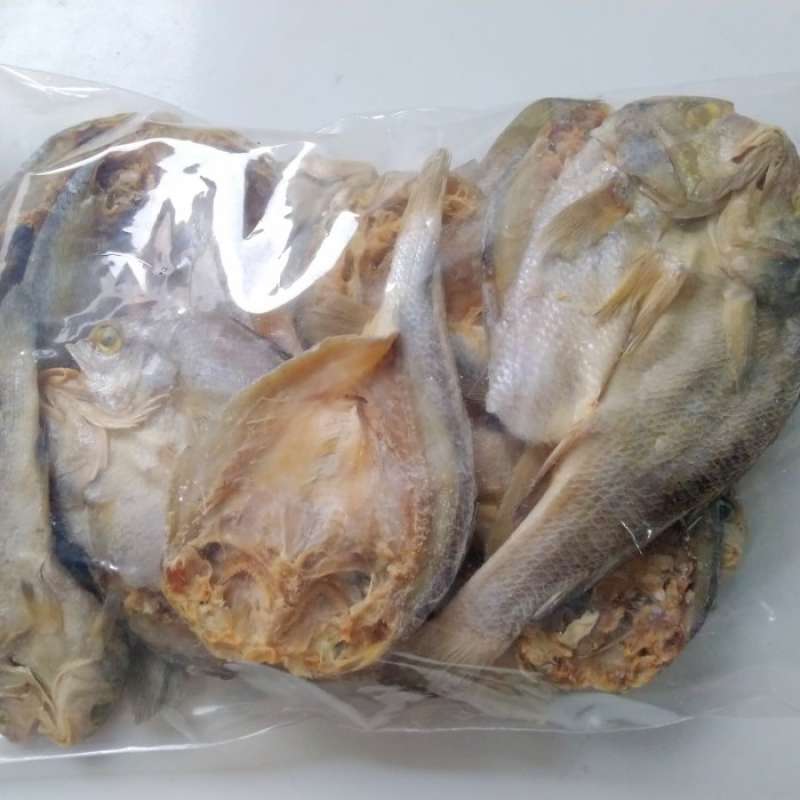 

Ikan Asin Gulama 1kg / Ikan Asin Gulama
