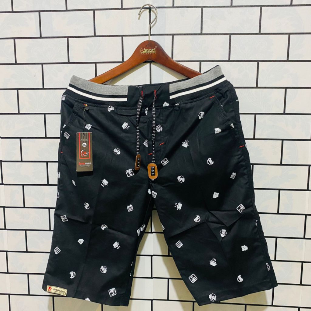 Celana Pendek Motif Chinos Pria