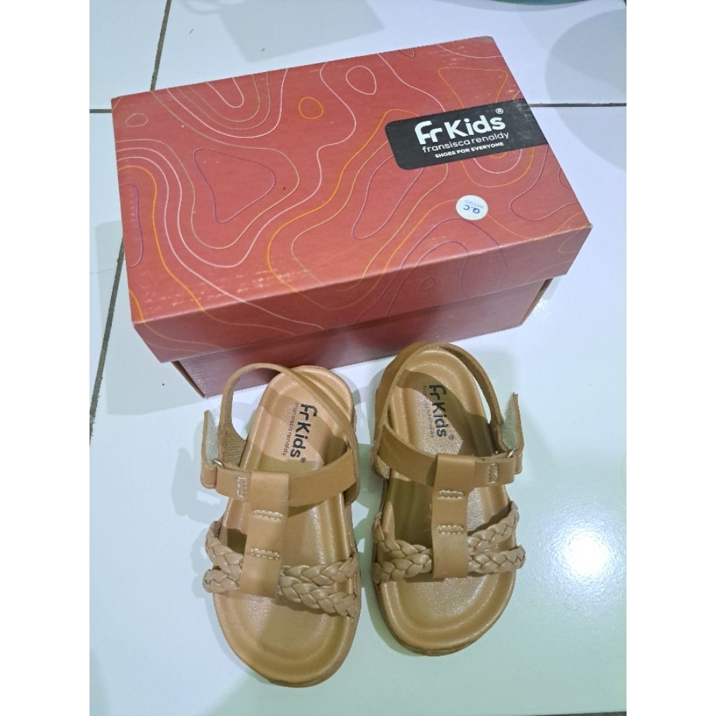 Sandal Anak Perempuan Sandal Anak Preloved