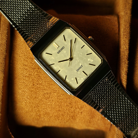 Vintage Seiko Dolce Tungsten Carbide with Snowflake Dial in Near Mint Condition