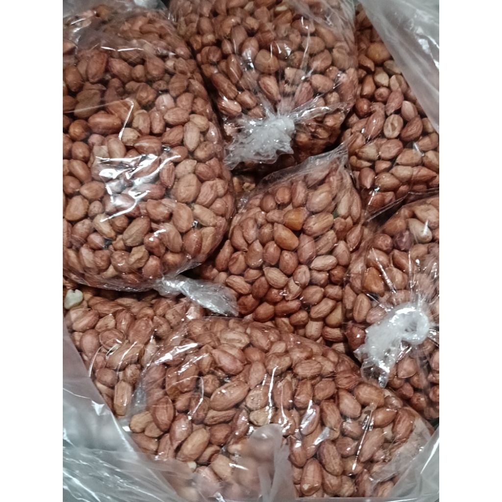 

kacang tanah kupas kulit