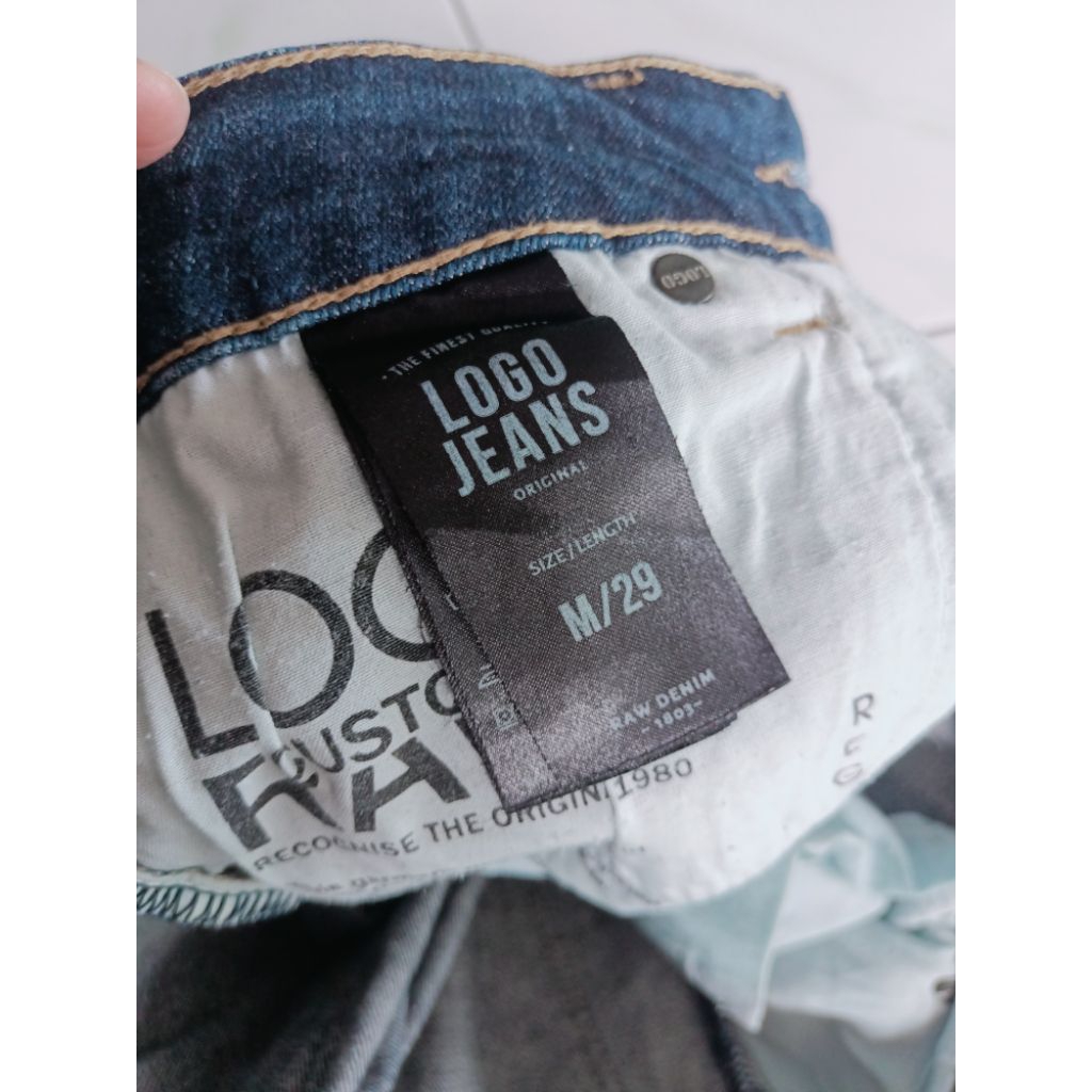 prelove bekas celana logo jeans ori