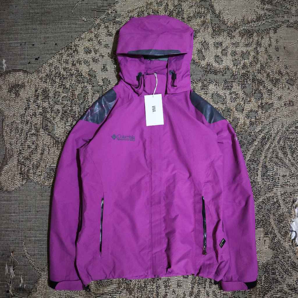 columbia gropcore gore-tex