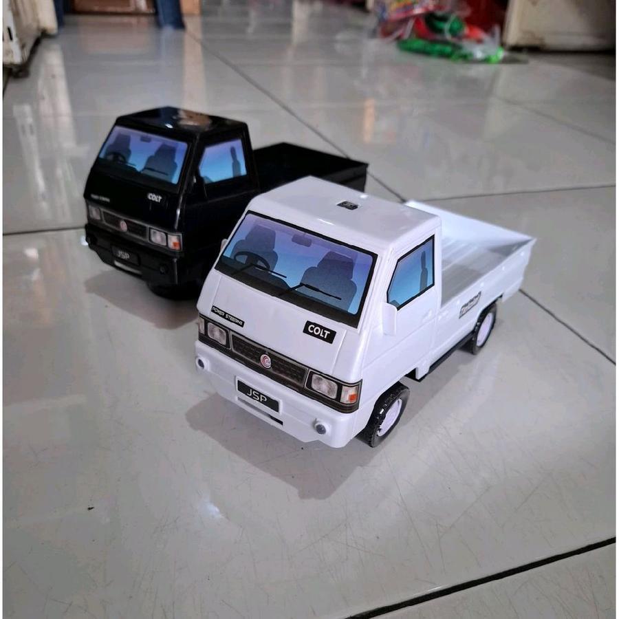 Mainan Mobil Pick Up L300 Oleng Bunyi klakson telolet dan ada lampu Bisa Jalan Sendiri