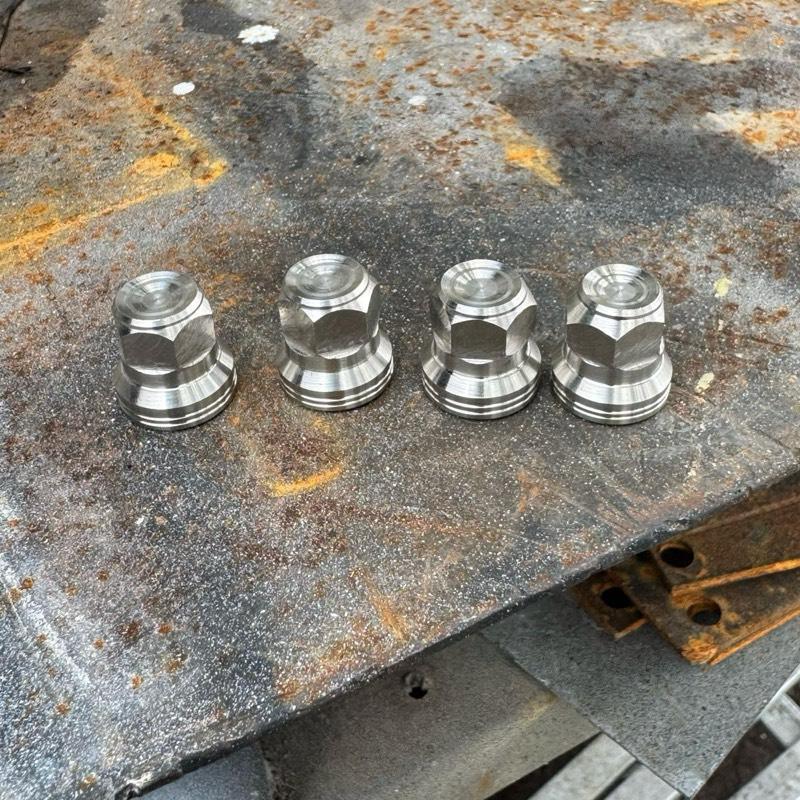 Topi Mur  M6,M7, M8 , M10 dan mur 17 buat as roda motor