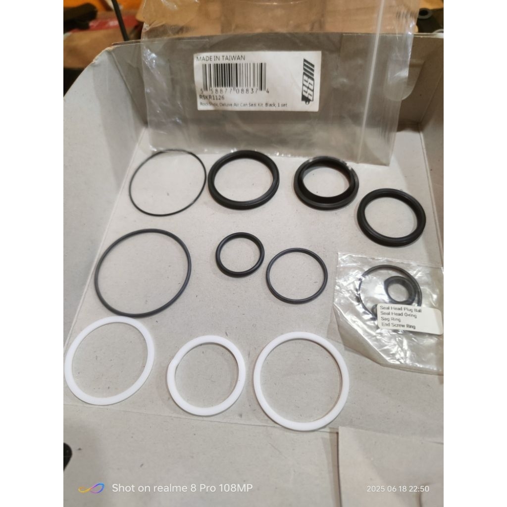 Rockshox Deluxe Super Deluxe Air Can Seal kit 1set WSS RSKR1126