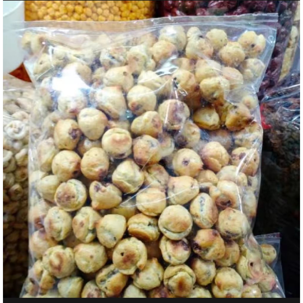 

Kue Soes Kering Coklat lumer /Kue soes kering ukuran 250 gram
