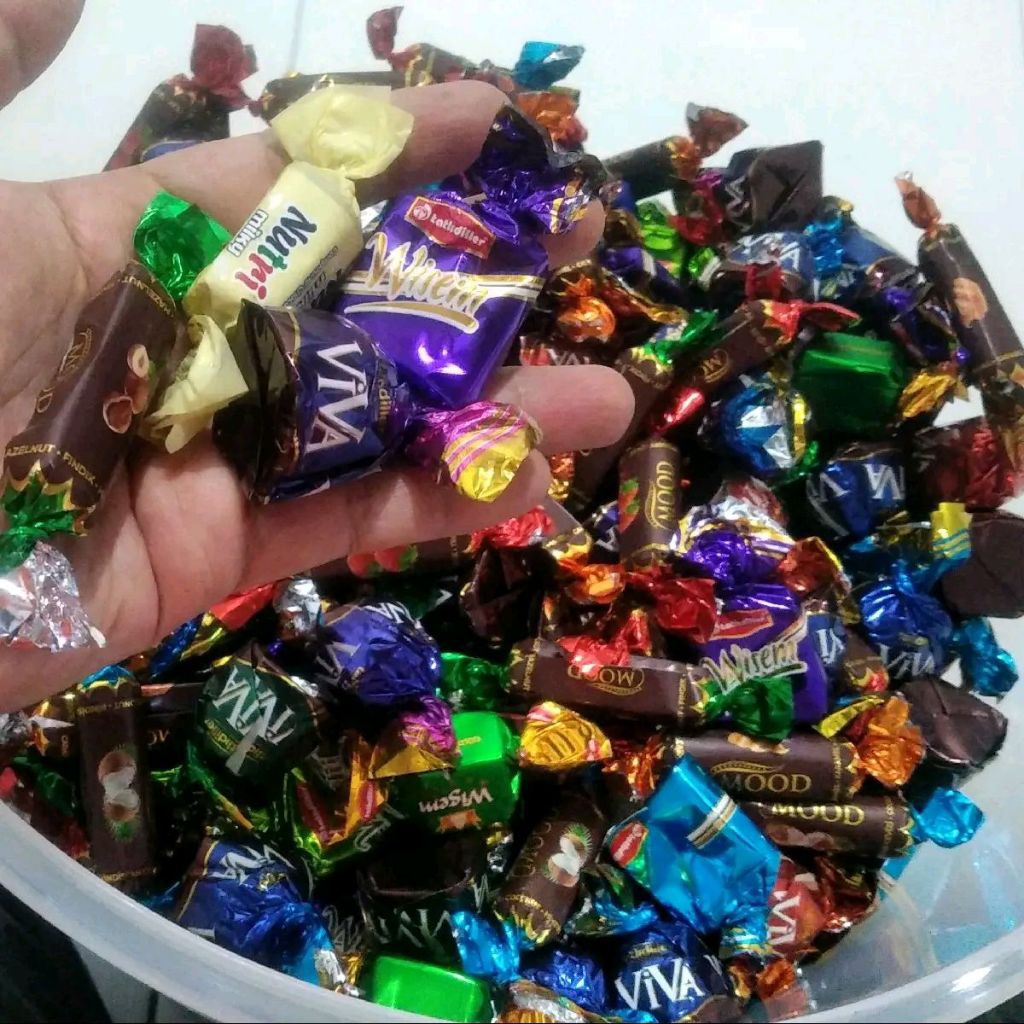 

Coklat arab/coklat turki mix 1kg oleh-oleh haji