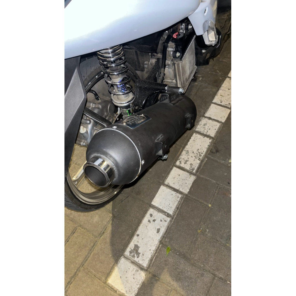 KNALPOT ARM LUSTER V1