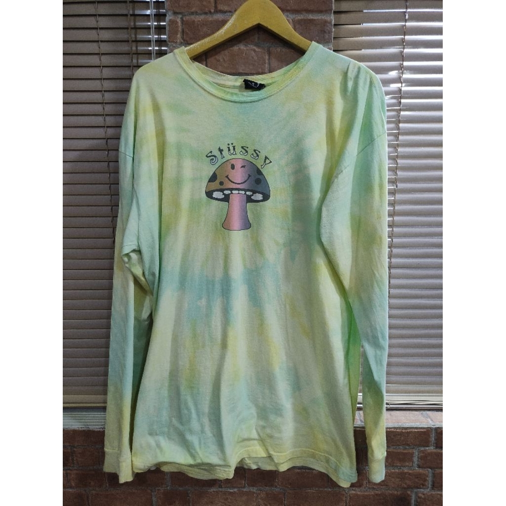 Kaos Stussy Tie Dye Size XL