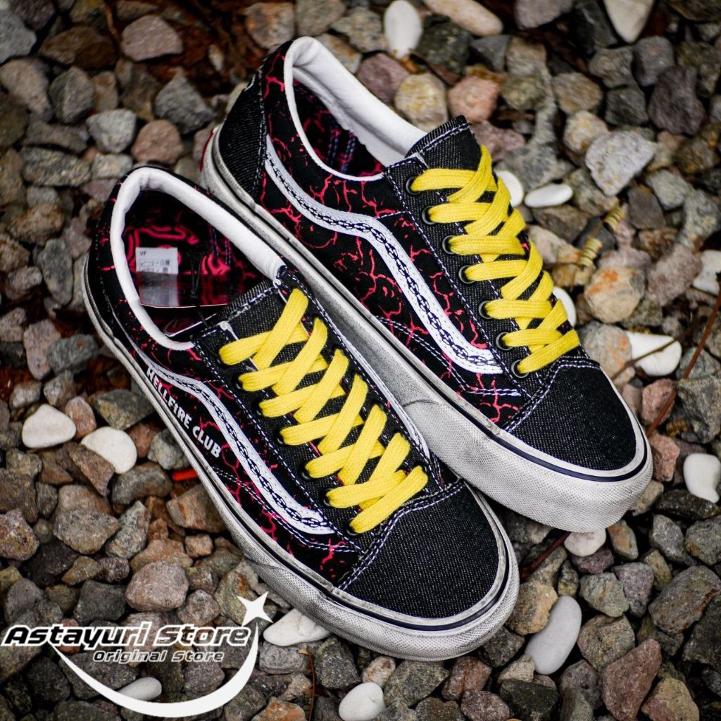 Vans Style 36 Stranger Things Hellfire Club