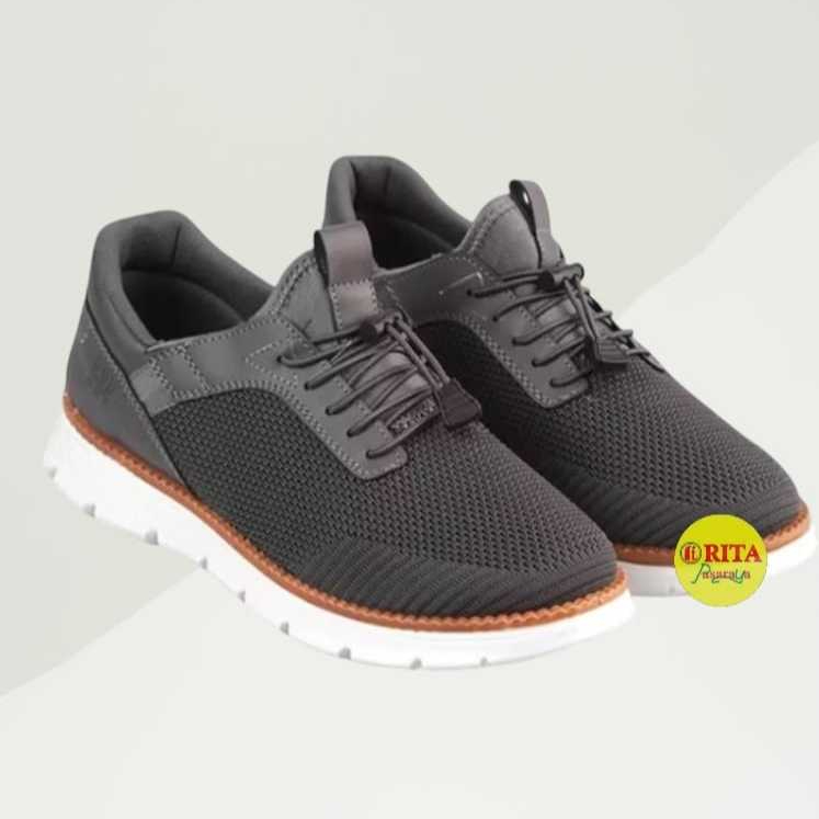 Fransisca Renaldy Sneakers Pria