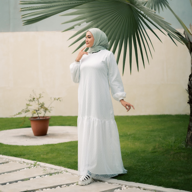 Rantonika Hijab - DRESS/GAMIS MARWA PUTIH (Full Brokat, Modern dan Stylish)