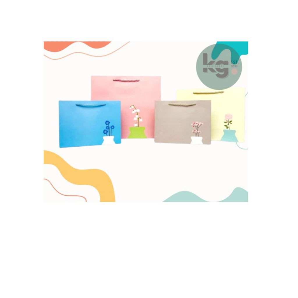 

PAPER BAG MOTIF VAS FLOWER