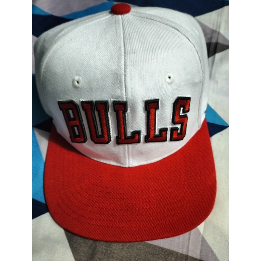 topi bulls