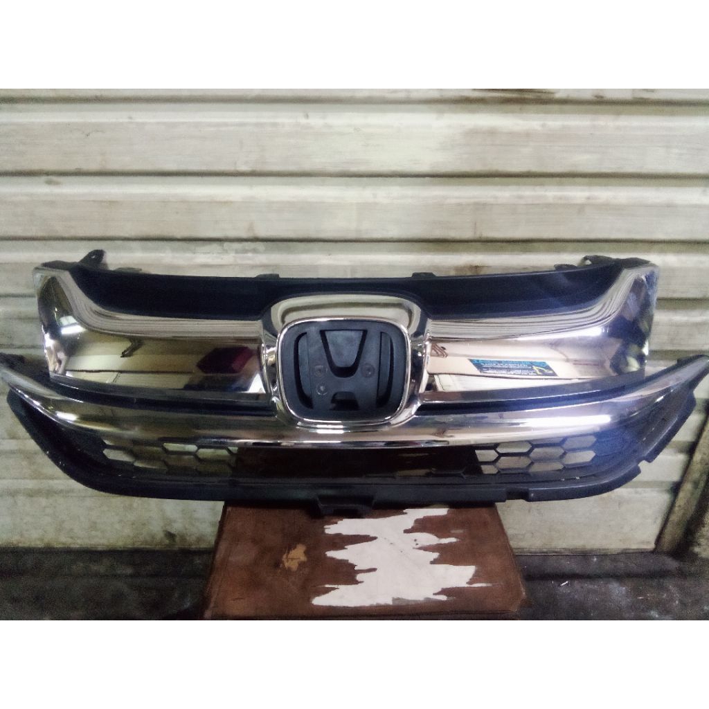 grill/Griel radiator Honda BRV 2017-2021 bisa pakat