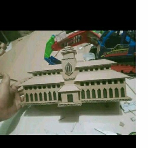 diorama miniatur gedung sate bahan kardus kerajinan tangan tugas handemade