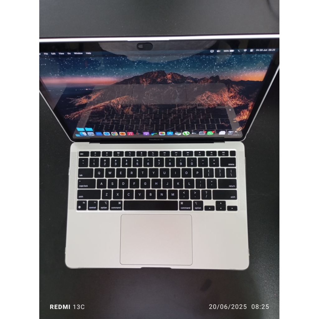 Macbook Air M1 2020 - 256 GB - Silver - Bekas