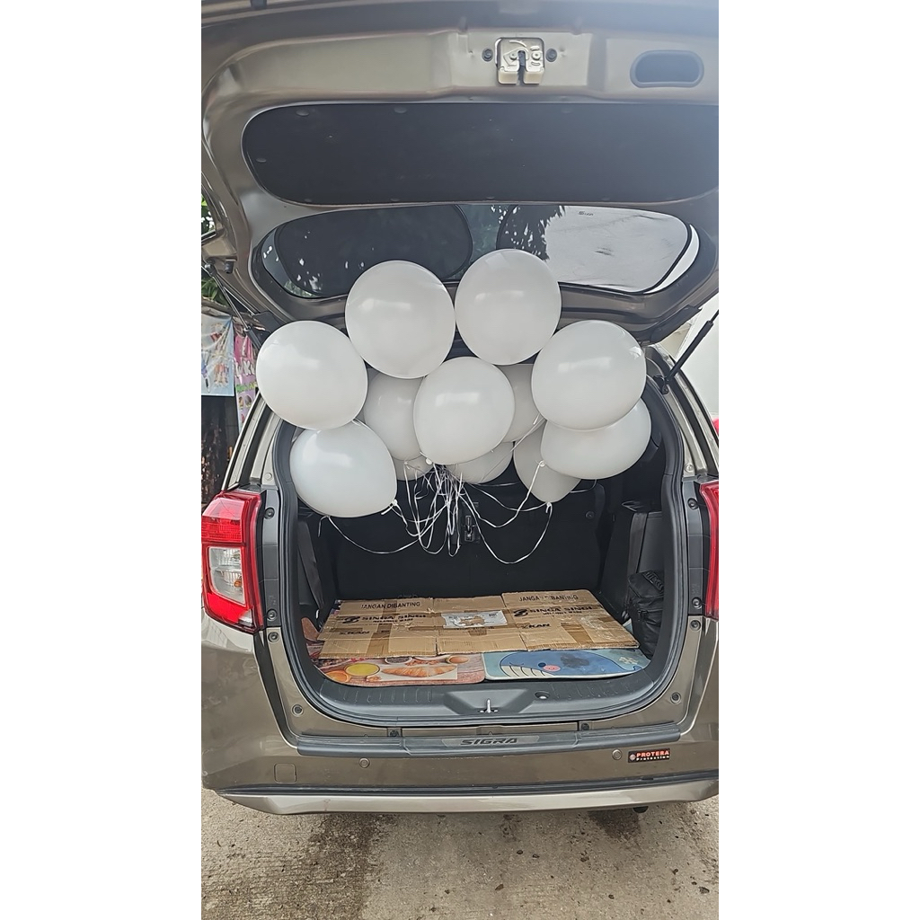 balon gas helium terbang