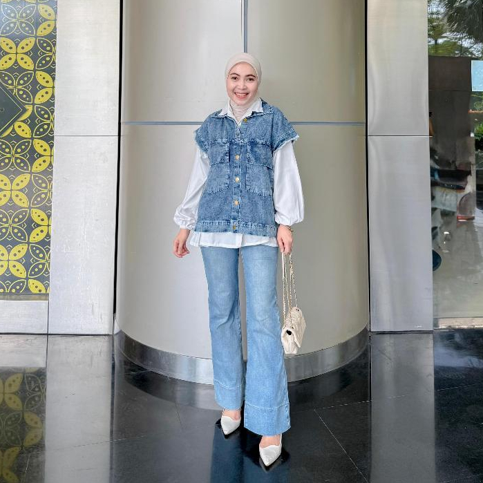 Be.gracious-Vest jeans oversize / outter jeans wanita / vest blouse jenas kekinian