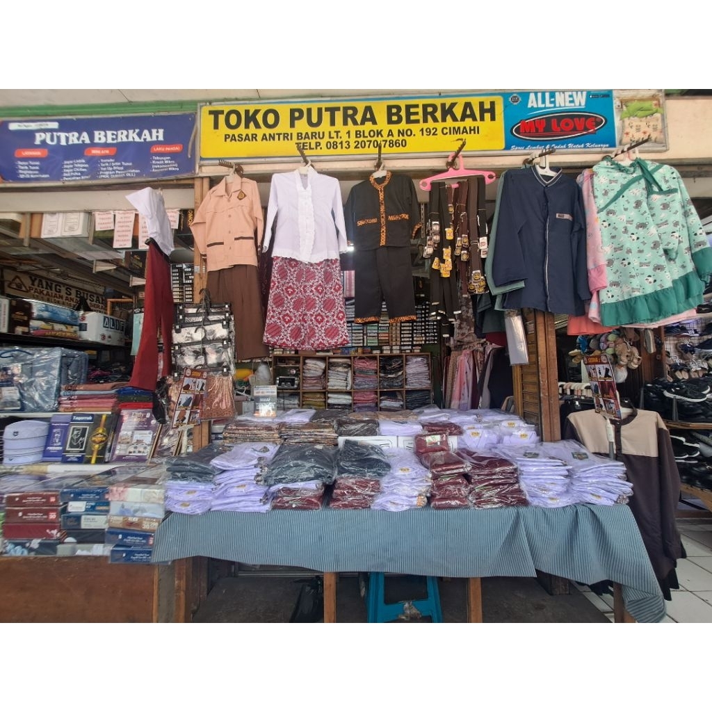 

Putra Berkah- Rok SD Merah Rok SD Putih rok SD Coklat dan Rok SD hijau Pria Wanita