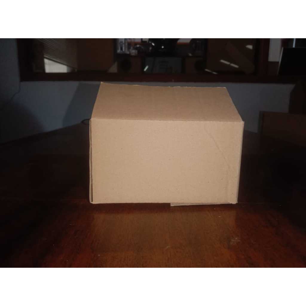 

Carton Box Polos Uk. 14cm x 13.5cm x 8cm