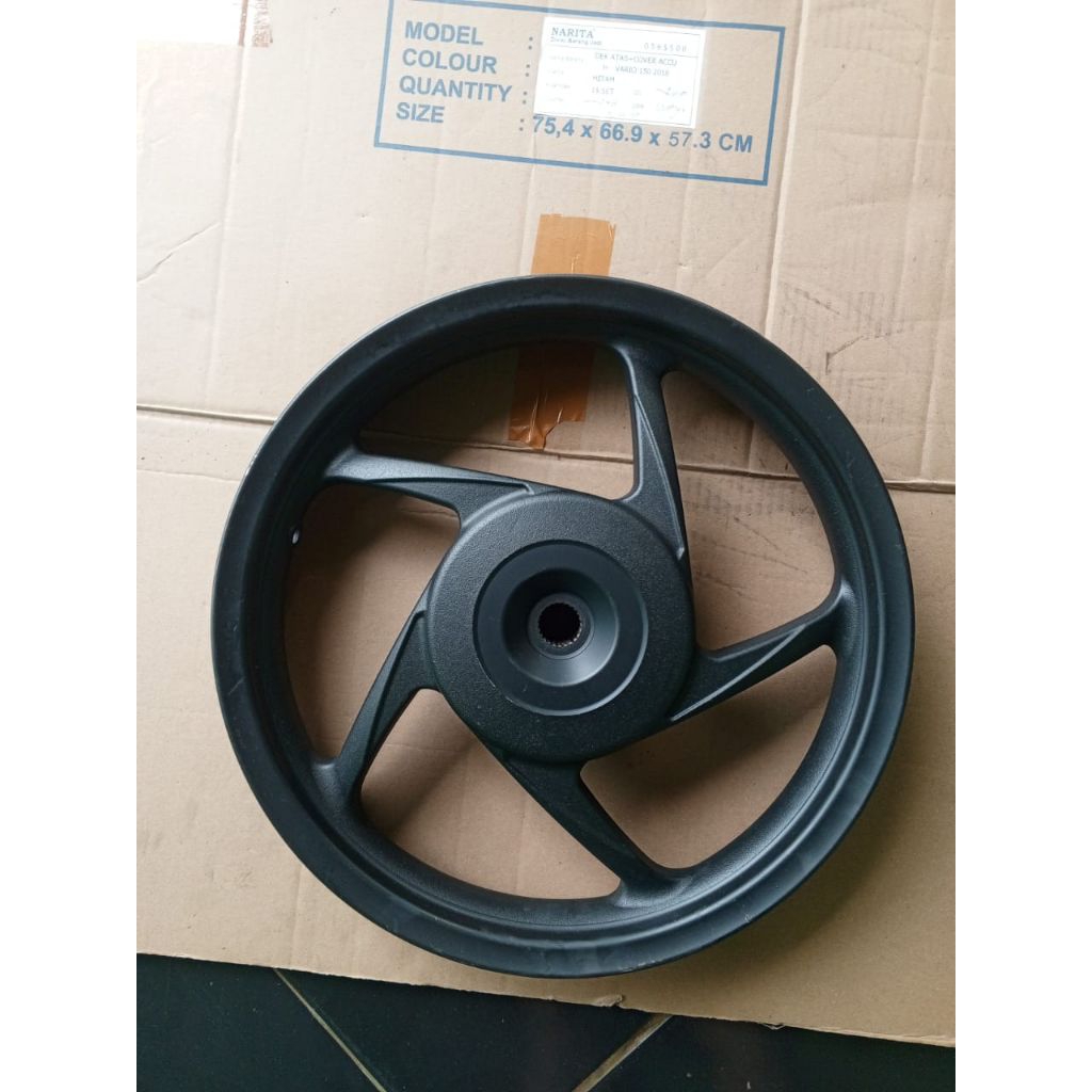 pelek velg belakang original Vario 125 kzr , Vario 150