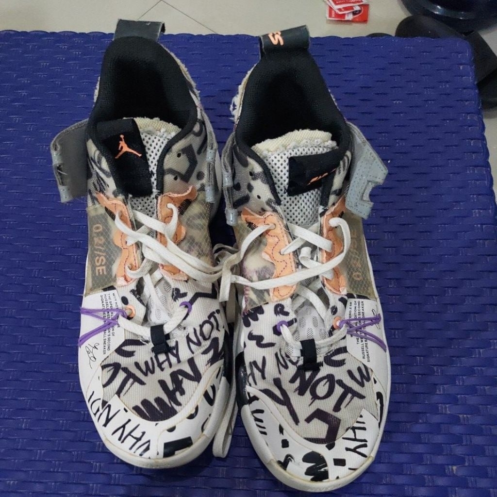 sepatu basket why not Zero 2
