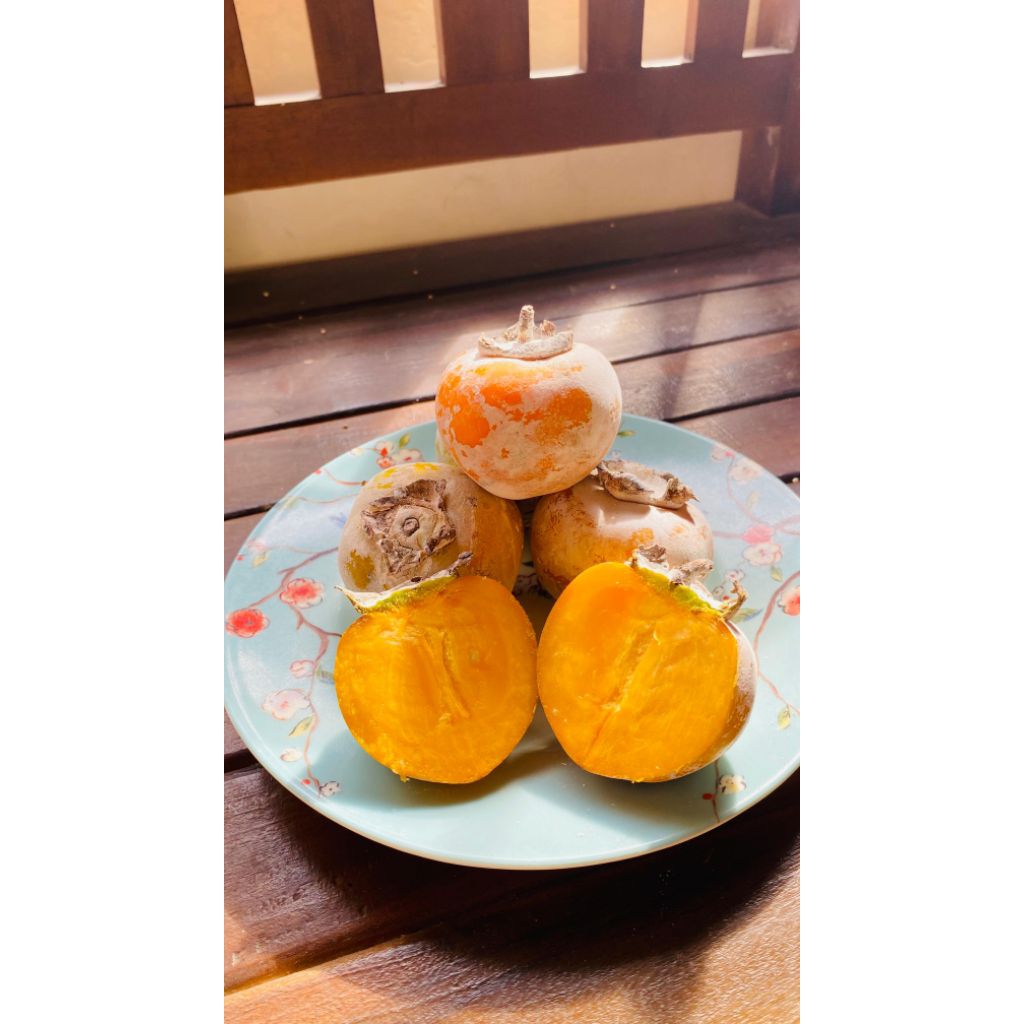 

Buah Kesemek / Buah Kaki / Oriental / Persimmon Segar Manis