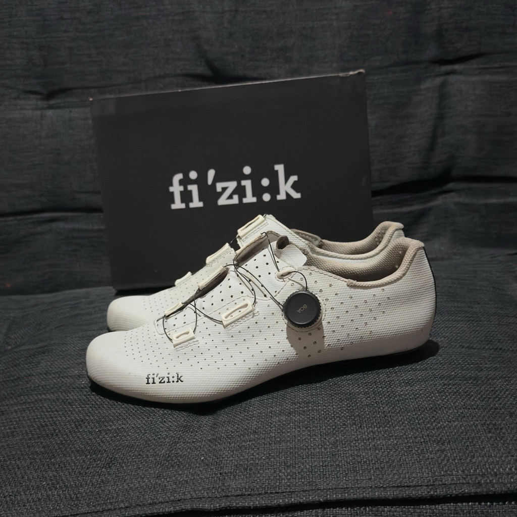 Fizik Tempo decos carbon wide 43 second preloved - Sepatu cleat sepeda roadbike