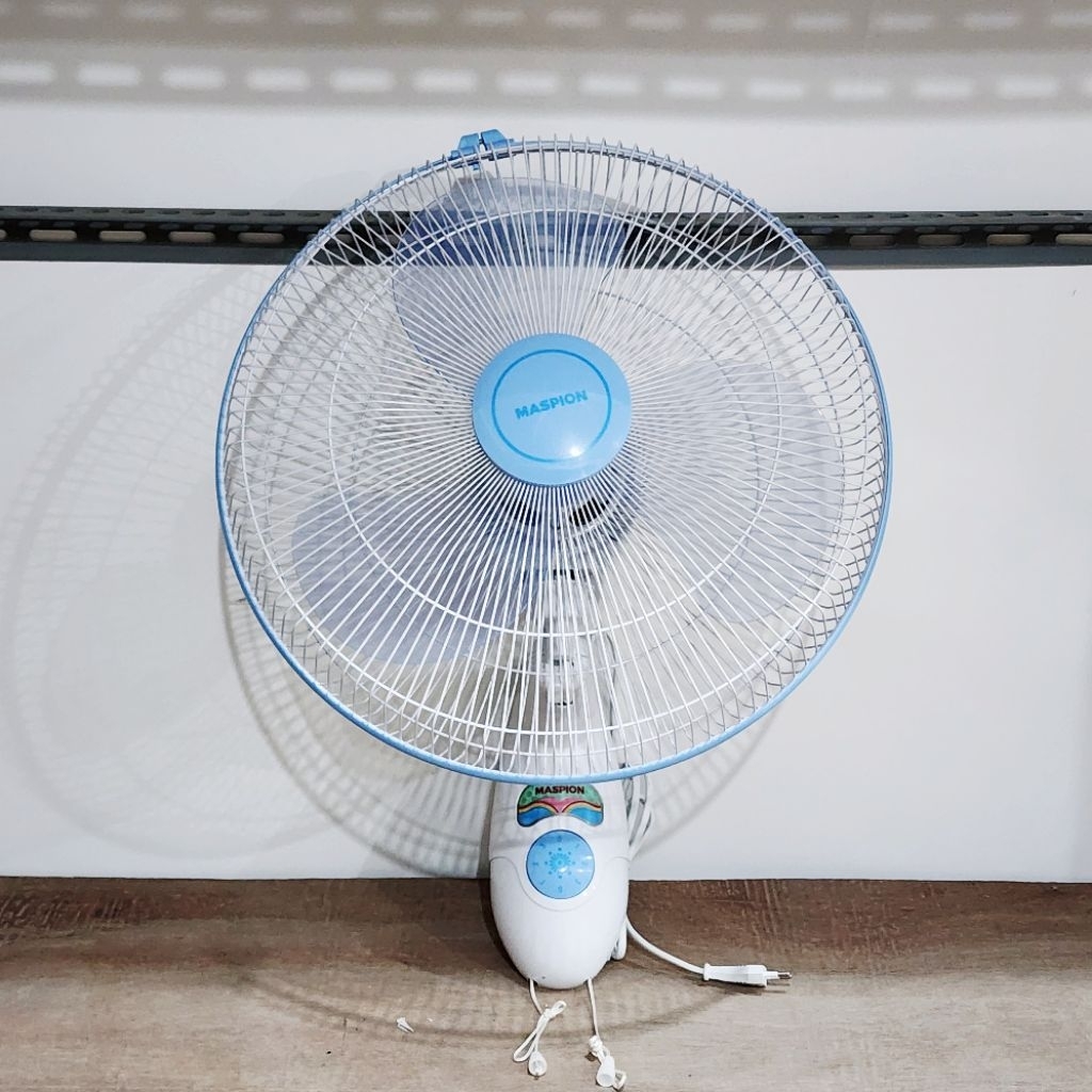 Kipas Angin Dinding 12 Inch Maspion MWF 31 S (2 Tali)