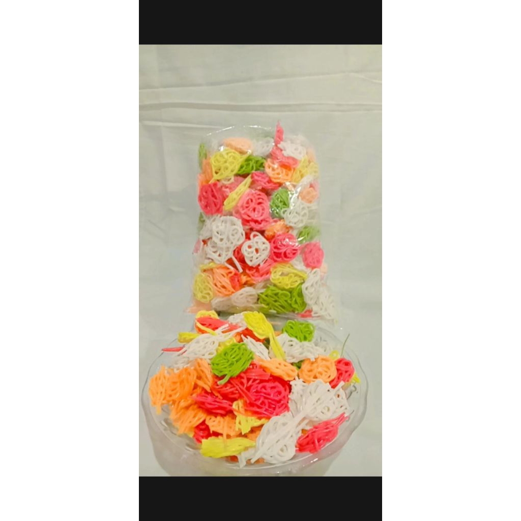 

KERUPUK SEBLAK MAWAR WARNA ENAK DAN MURAH 1kg