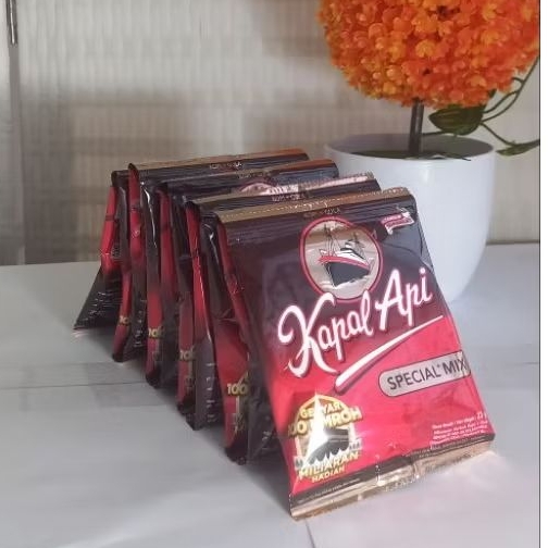 

Kopi Kapal api special mix 1 Renceng 10 PCS Coffee instan gula Robusta bubuk