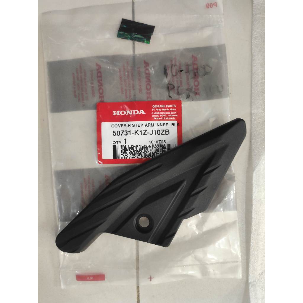 cover dalam kanan step belakang pcx 160 ori