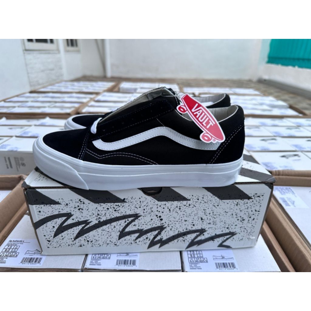 Vans Vault Oldskool OG Lx Black White Original